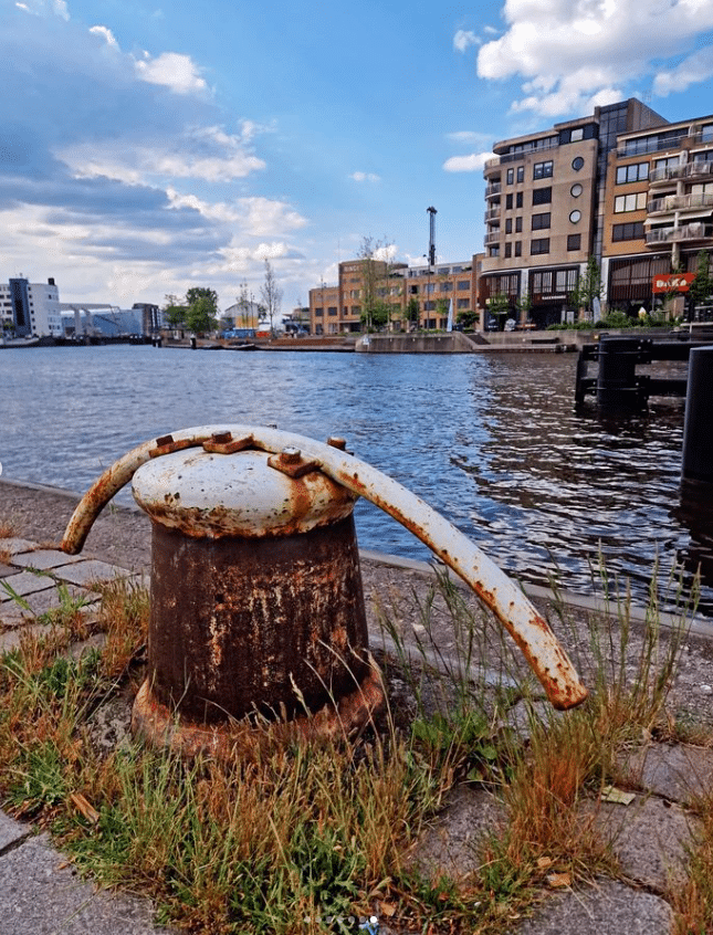 DETAIL OP DINSDAG- Bolders langs het kanaal 14 mei 2024