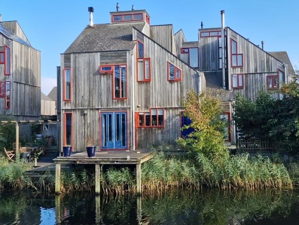 De Vier Vierkanten in Alkmaar-Noord, aan het water