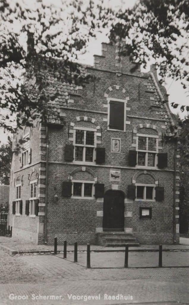 Prentbriefkaart Raadhuis Grootschermer hoek Kieftennest Circa 1940